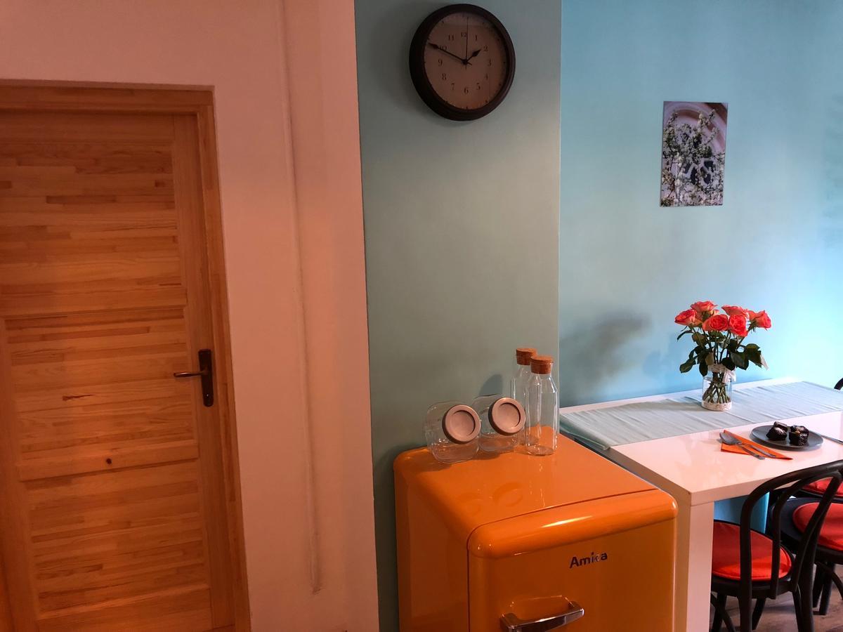Tulipán Villa Panzió Szolnok Esterno foto